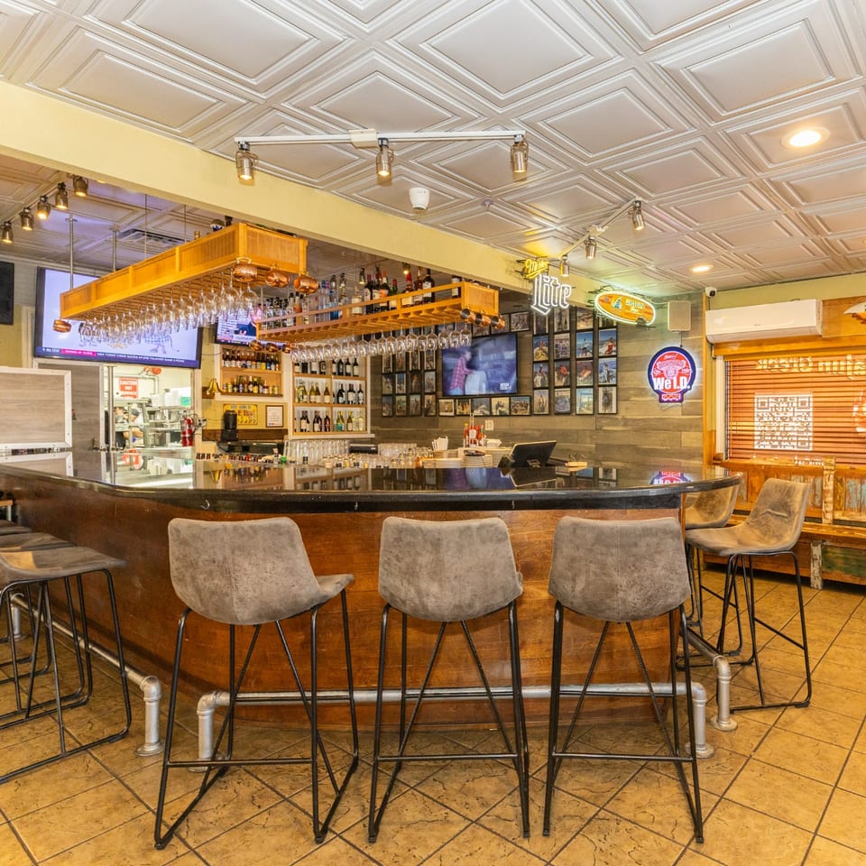 Laid-Back Dining with Island Charm